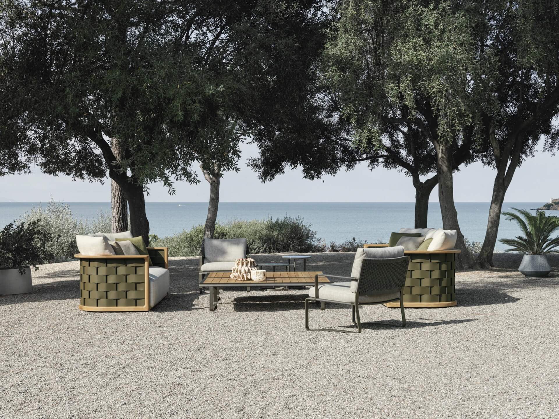 Luxury Outdoor Collection by Molteni&C